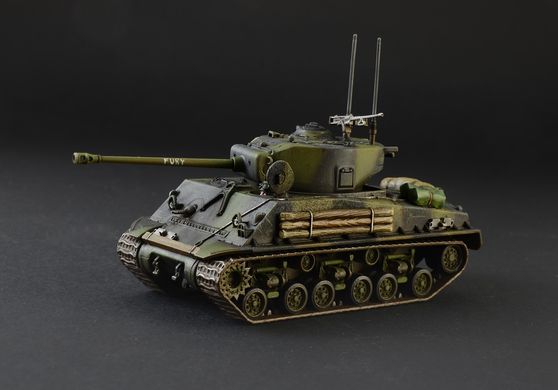 Сборная модель 1/56 танк M4A3E8 Sherman Fury Italeri 25772