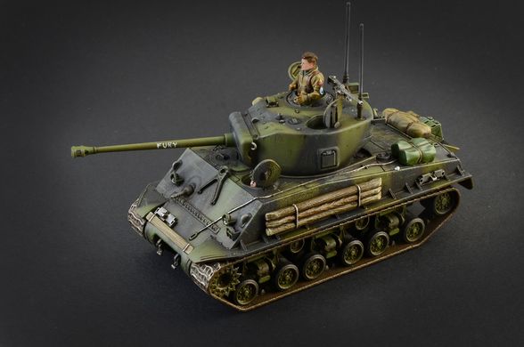 Збірна модель 1/56 танк M4A3E8 Sherman Fury Italeri 25772