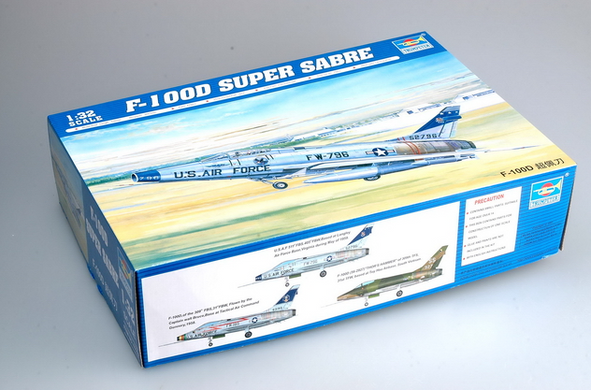 Assembled model aircraft 1/32 North American F-100D Fighter Trumpeter 02232